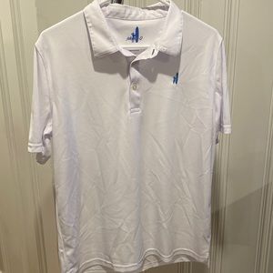 Like new! Boy’s Johnnie-O polo shirt.